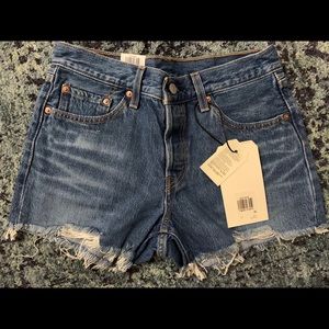 NWT Levi 501 Mid Rise Shorts Size 27